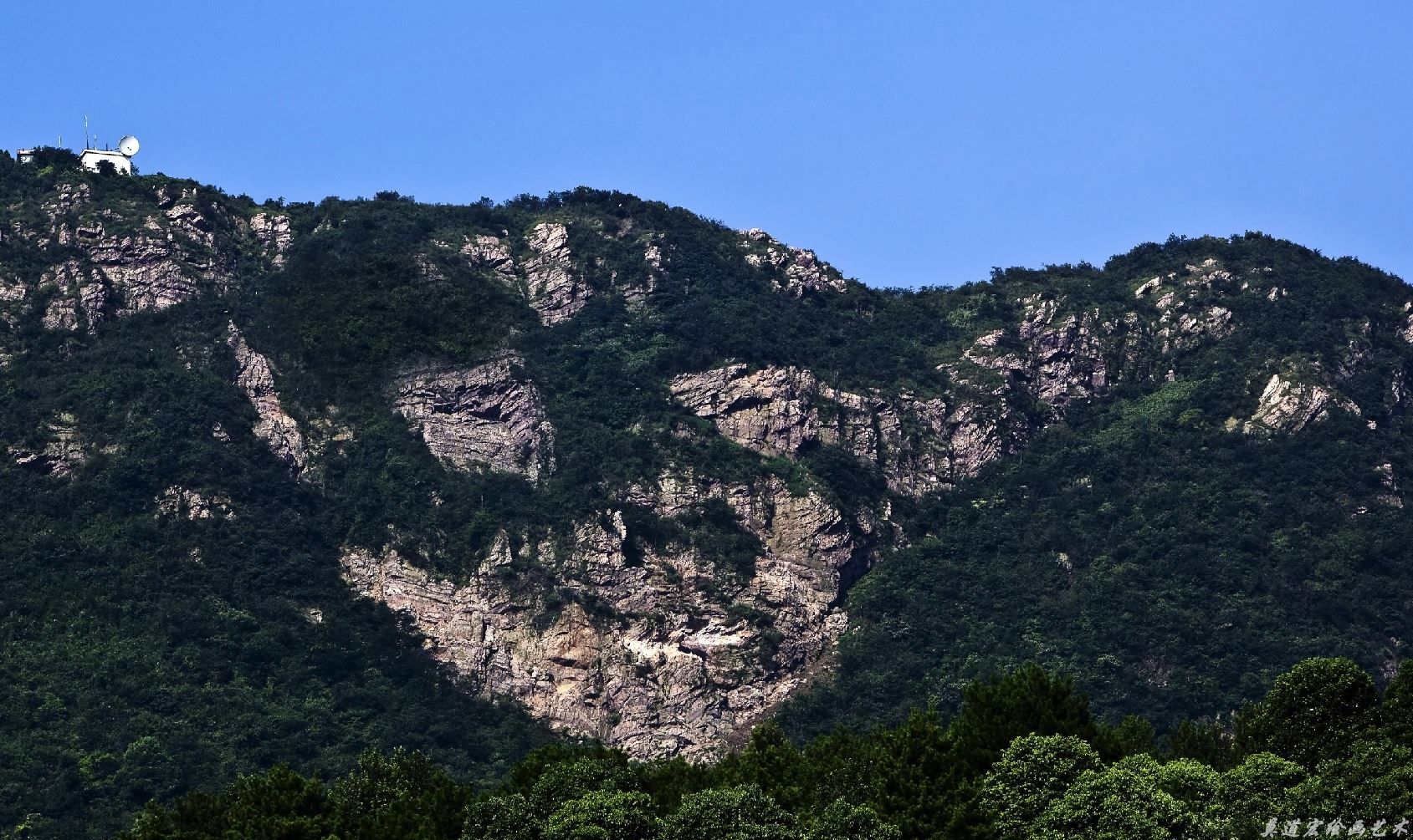 《山是神来神是山》画册