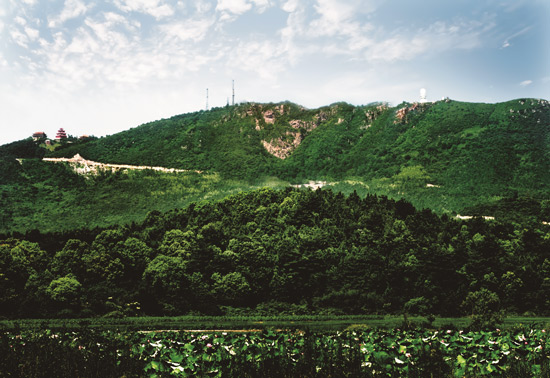 常德太阳山太阳文化浅说——年代最久的楚人祭祀天然太阳神像